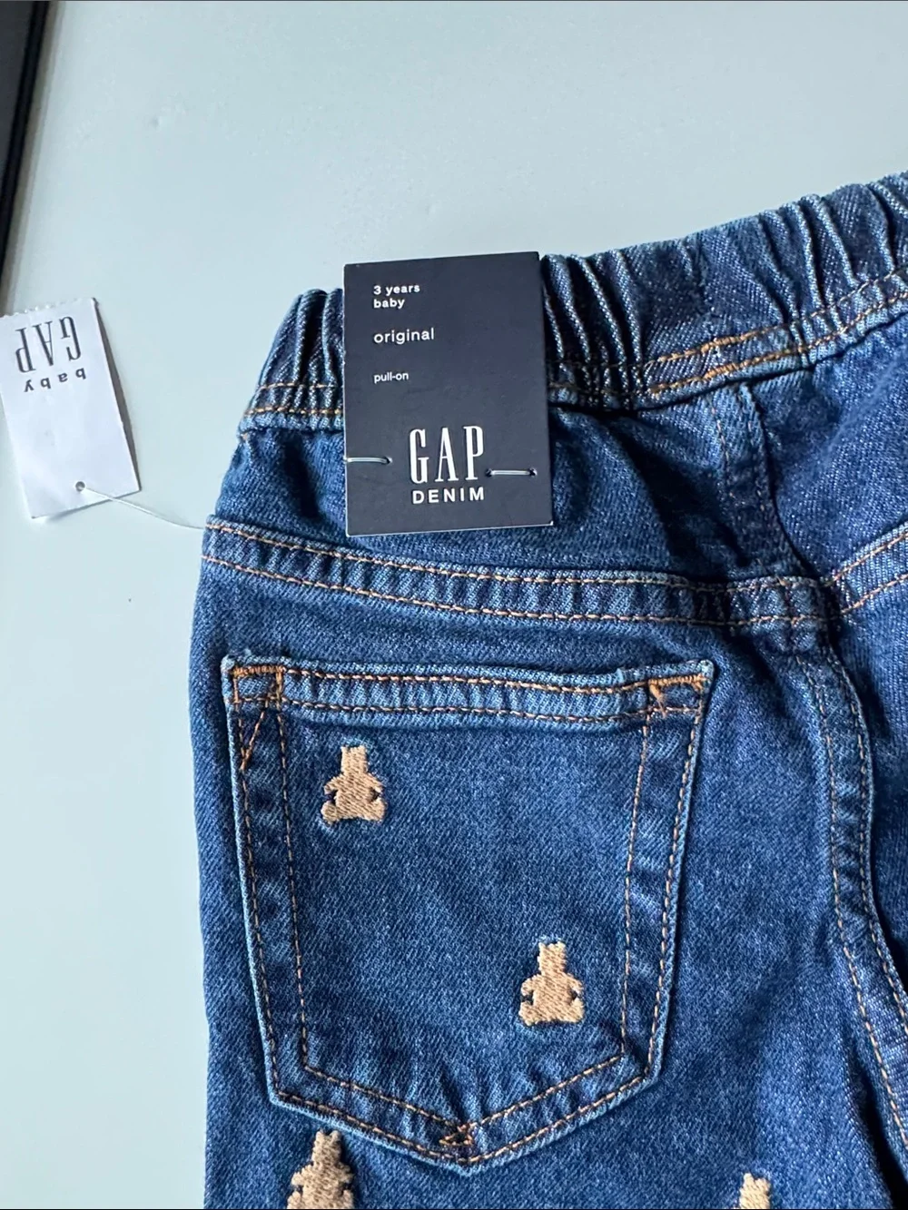 NWT! Gap Dark Blue Bear Embroidered Denim Pants. size: 3T